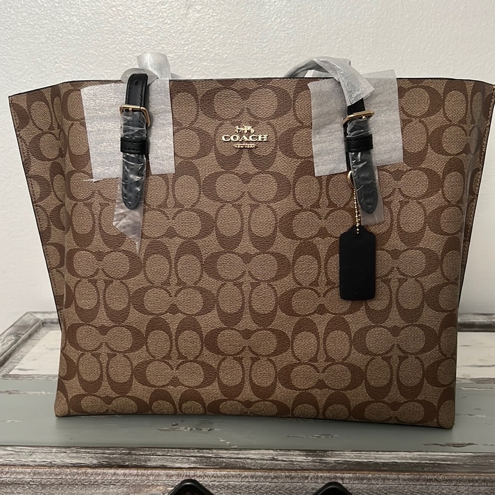 Brand new Coach Sig Mollie Tote
